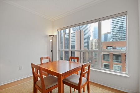 For Lease - 909 Bay Street Unit# 1806, Toronto, Ontario - Photo 3