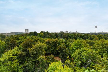 Direkt am OEZ mit tollem Blick über den Olympiapark - Foto 3