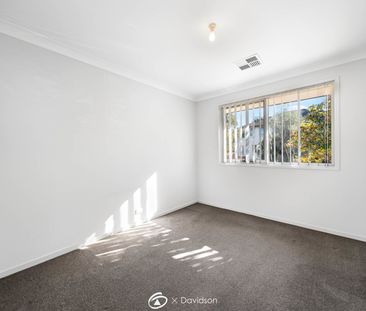 Modern Townhouse Living in Sought-After Mornington Estate - Holsworthy - Photo 2