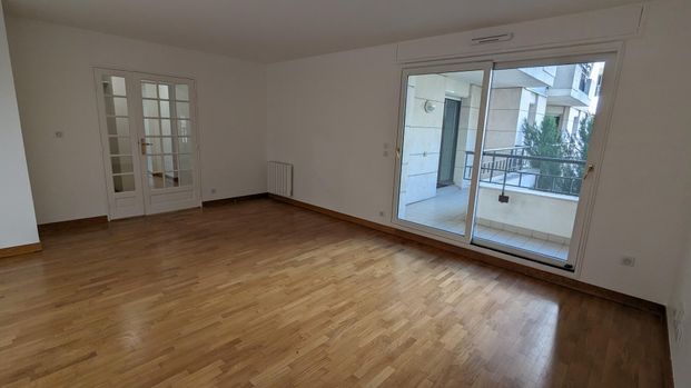 location Appartement T3 DE 75.3m² À ISSY LES MOULINEAUX - Photo 1