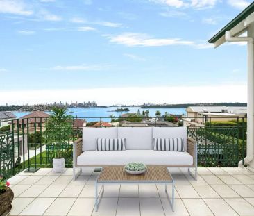 Grand Family Residence with Iconic Harbour Views - Photo 6