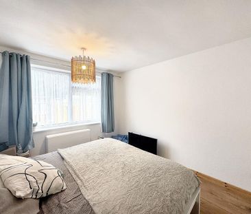 2 bedroom maisonette to rent - Photo 3