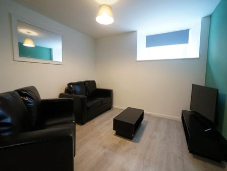 Flat 10B, Ebenezer Chapel York Place - Photo 2