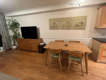 1 Bed Flat, Ferry Quays, TW8 - Photo 2