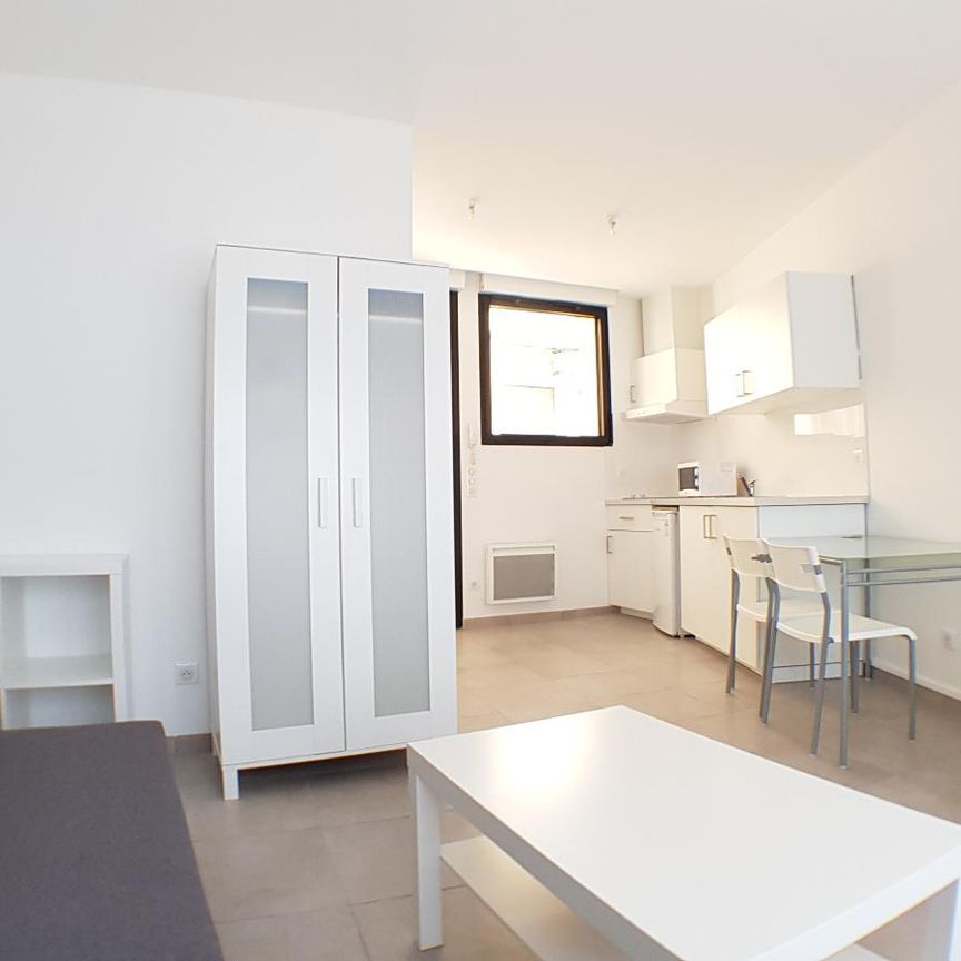 Location Appartement 1 pièce 23m² BORDEAUX 33000 - Photo 1