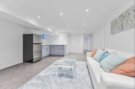 For Lease - 8 Kent Road, Toronto, Ontario - Photo 4