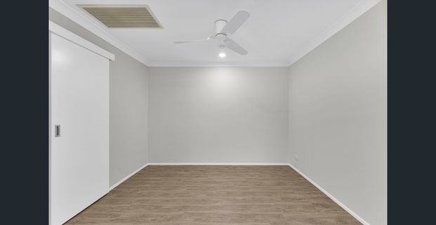 Immaculate 2 Bedroom Duplex in a Prime Paradise Point Location! - Photo 1