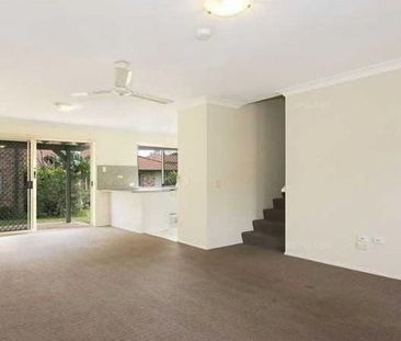 Contemporary Living in the Heart of Nerang! - Photo 5