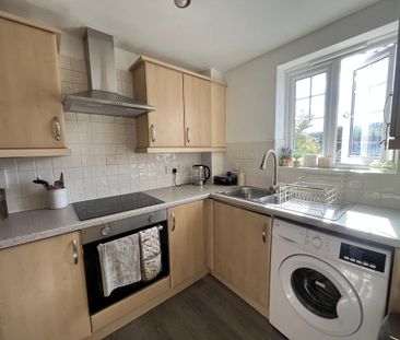 2 bedroom apartment to rent - Photo 4