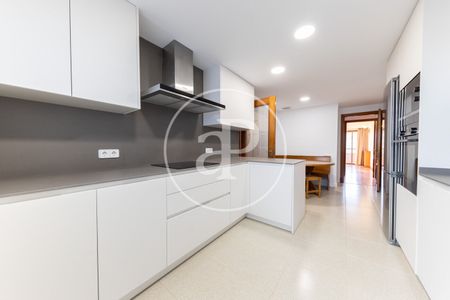 Flat for rent on Paseo Mallorca - Photo 5