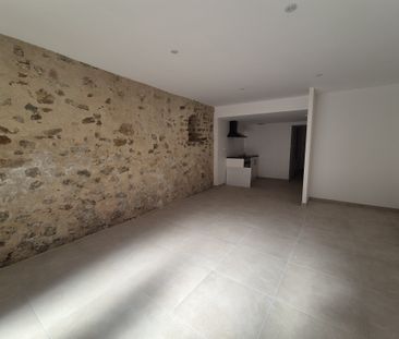 Location Appartement 1 pièce 34m² SABLE SUR SARTHE 72300 - Photo 2