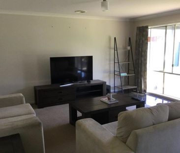 4 Bedroom house in Seven Creeks Estate - Photo 1