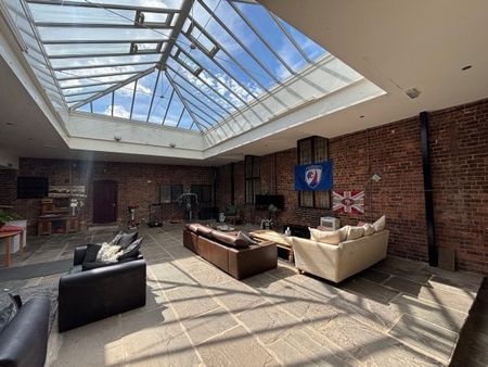 Hollingwood Hall, Chesterfield, S43 - Photo 3