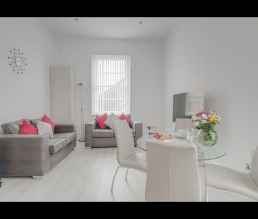 Room in a Shared Flat, Roscoe Street, L1 - Photo 2