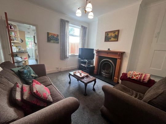 2 bedroom House To Let - Photo 1