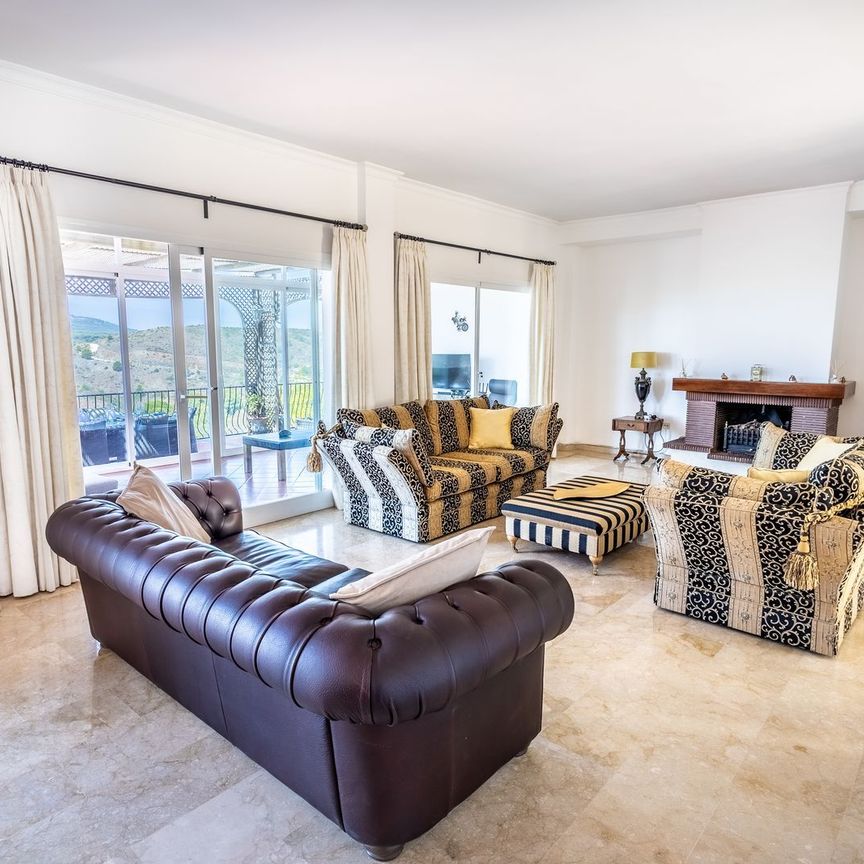 Detached Villa in Alhaurin Golf - Photo 1