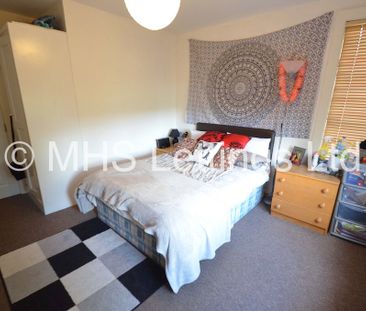 6 Bedroom Mid Terraced House for rent in Hartley Avenue - Photo 1