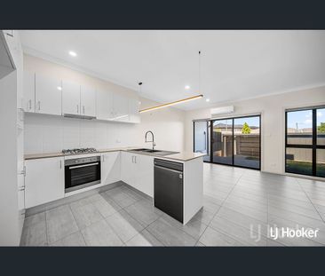 240 Gorman Drive, Googong, NSW 2620 - Photo 4