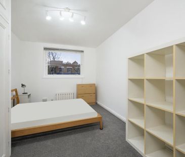 3 bedroom flat to rent - Photo 5