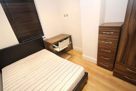 5 bedroom terraced house to rent - Photo 2