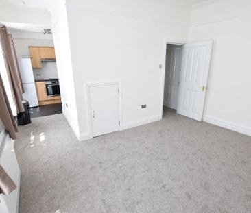 Poole Road Westbourne, BH4, Bournemouth - Photo 6