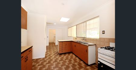 ORELIA 3x1 FOR LEASE - Photo 2