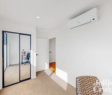 Contemporary Two Bedroom Apartment with Balcony in Prime Camberwell... - Photo 2