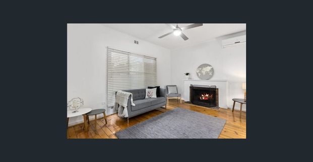 Charming 3-Bedroom Family Home with Spacious Backyard in Sturt - Photo 1