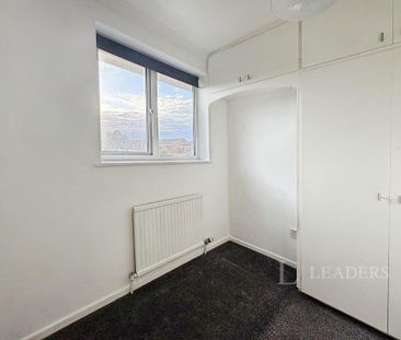3 bedroom end of terrace house to rent - Photo 6