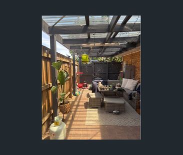 THREE BEDROOM FAMILY HOME - Photo 2