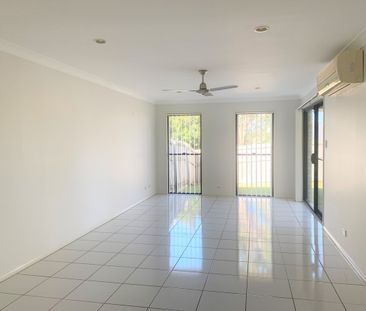 Stunning 3 Bedroom Home In Quiet Street - Photo 1