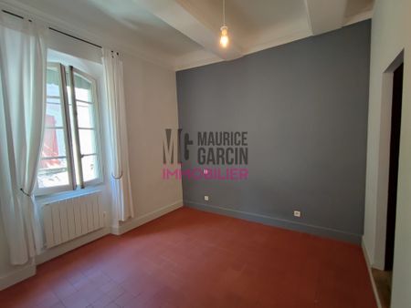 A LOUER - MAISON DE VILLE GIGONDAS - 5 pièces 138.14m² - Photo 3