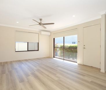 Exceptional 3 Bedroom Duplex Off Bundall Road - Photo 2