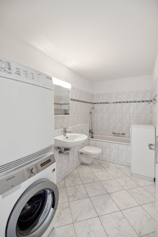 "Grosszügige 3.5 Zimmerwohnung mit viel Stauraum!" - Photo 5