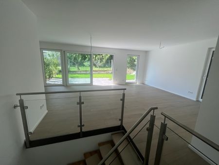 Erstbezug, Smart Home, 4 ZKB-Terrassen-ETW/ Garten in bevorzugter Wiesbadener Wo ... - Photo 5