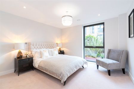 Station Road, Station Road, Gerrards Cross,SL9 - Photo 2