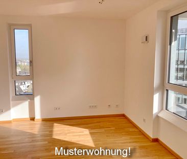1-Zimmer-Wohnung über den Dächern Düsseldorfs - Foto 1