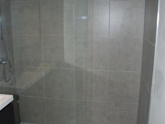 Instapklaar recent & energiezuinig apartement op 3deV met 2 SLK, ruime berging, W-gericht terras & ondergrondse autostaanplaats - Foto 1