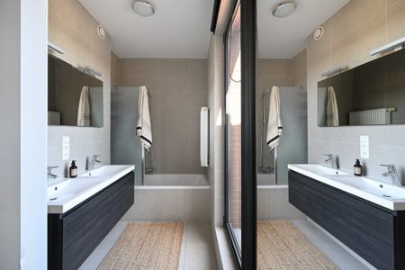 Mooi en lichtrijk appartement met 2 terrassen - Photo 5