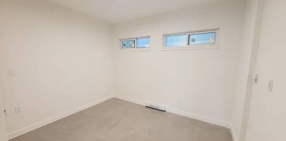 2bed 2bath apartment - Photo 2