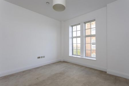 3 bedroom apartment to rent - Photo 5