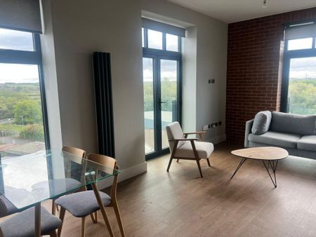 2 bedroom flat to rent - Photo 2