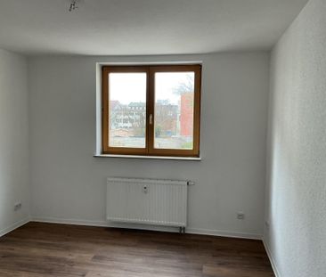 renovierte 3-Zimmer-Wohnung in Magdeburg / Buckau *frei ab sofort* - Foto 1