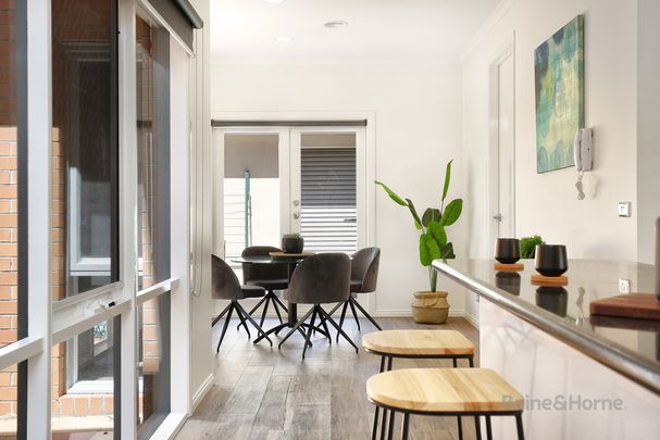 Space and style with ultimate liveability - Photo 1