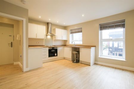 Hills Road, Cambridge - Photo 2