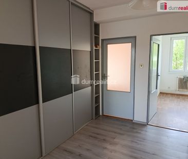 Pronájem bytu 4+1 72 m², V Zahradě 200, Zbuzany - Photo 5