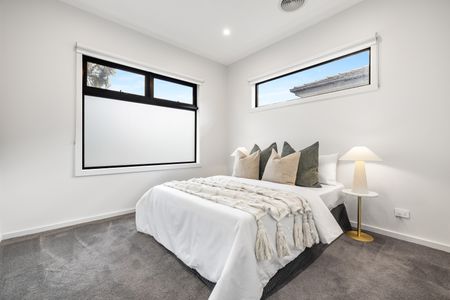 525B Springvale Road, Glen Waverley VIC 3150 - Townhouse For Rent | Domain - Photo 5