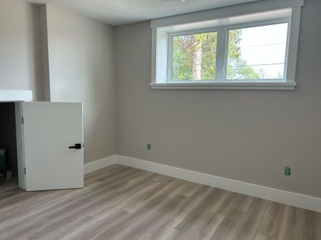 For Lease - 242 SOUTH RANKIN Street Unit# 2, Saugeen Shores, Ontario - Photo 2