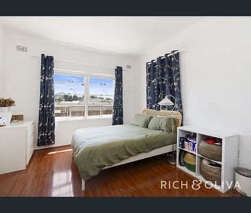 INSPECT TUESDAY EVENING 31/03 OR CONTACT AGENT - Photo 2