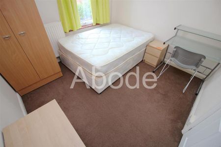 4 bedroom house to rent - Photo 2